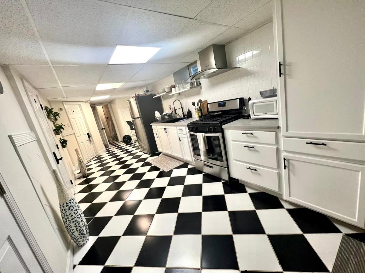 6-A Diamond In Yonkers, Ny Apartment Bagian luar foto