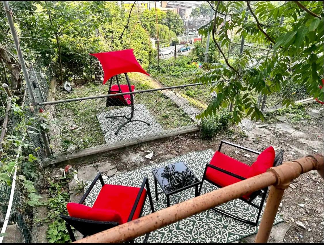 6-A Diamond In Yonkers, Ny Apartment Bagian luar foto